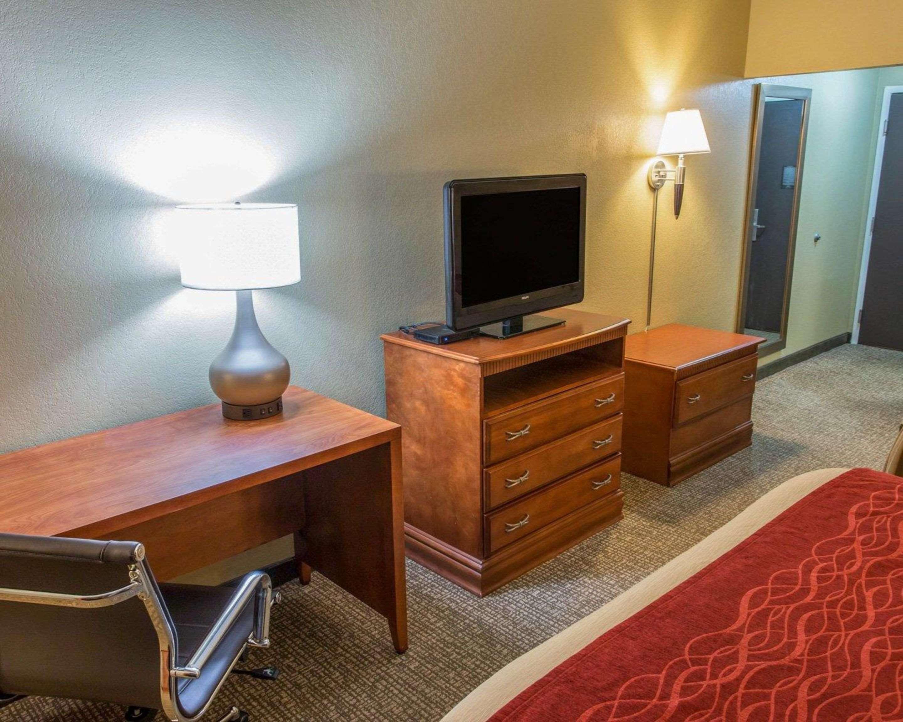 Comfort Inn Opelika - Auburn Экстерьер фото