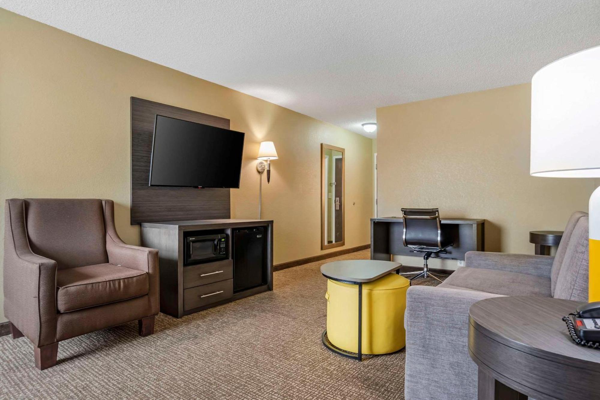 Comfort Inn Opelika - Auburn Экстерьер фото