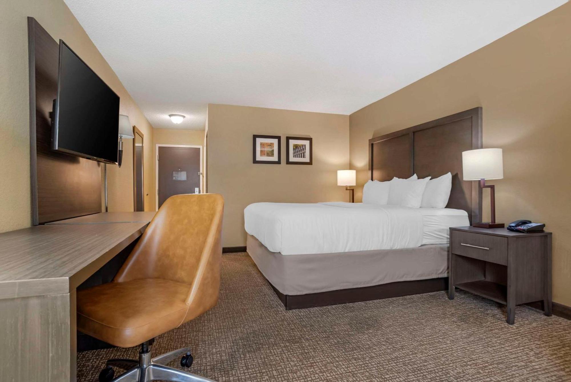 Comfort Inn Opelika - Auburn Экстерьер фото